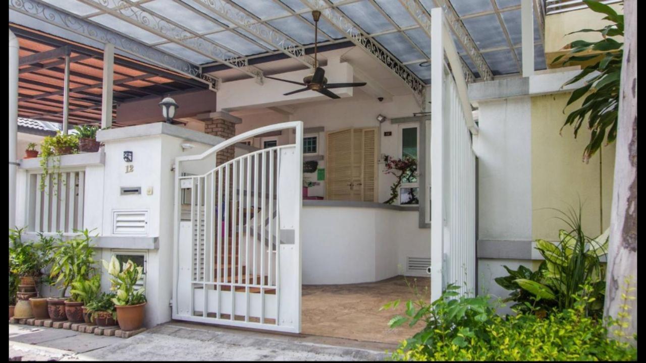 Nautilus Bay Home Inn George Town Buitenkant foto