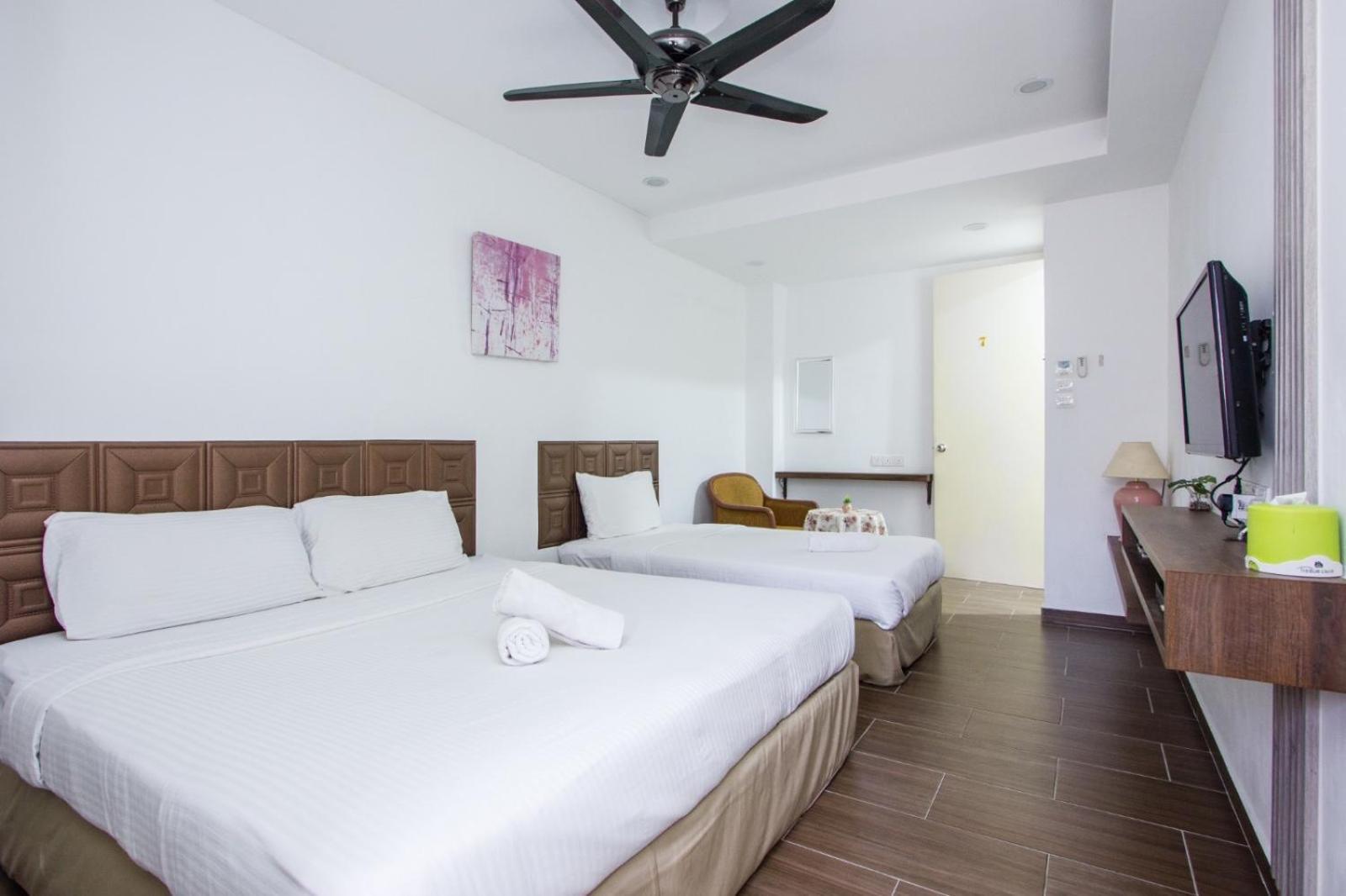 Nautilus Bay Home Inn George Town Buitenkant foto