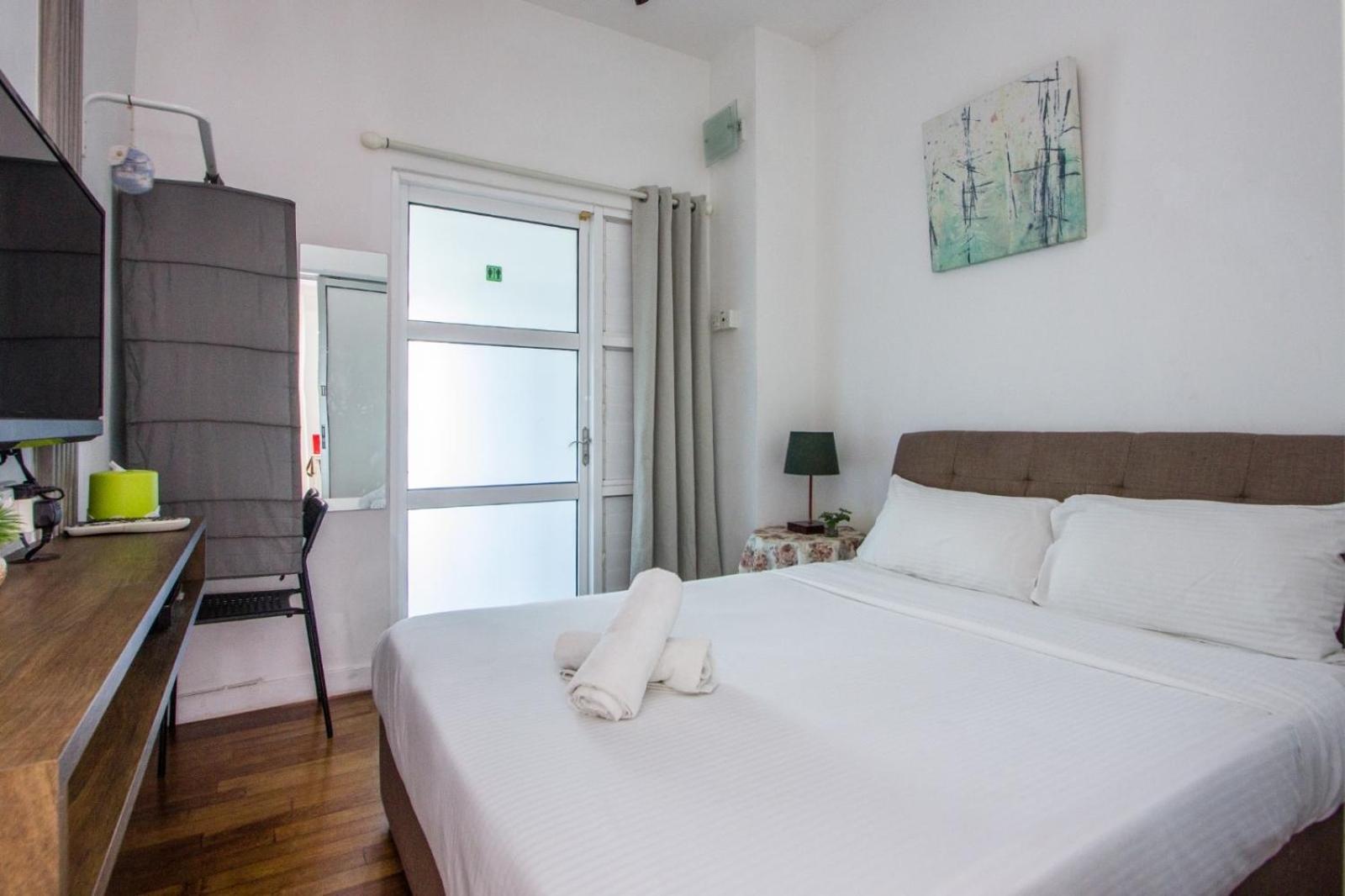 Nautilus Bay Home Inn George Town Buitenkant foto