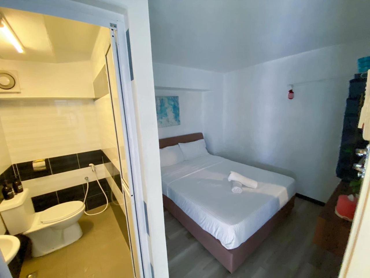 Nautilus Bay Home Inn George Town Buitenkant foto