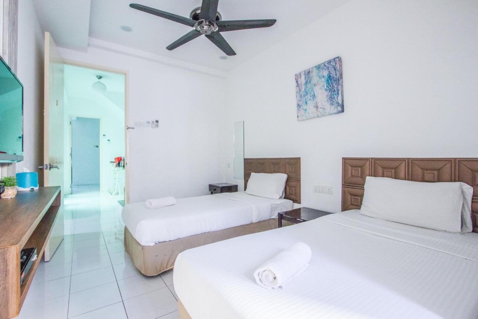 Nautilus Bay Home Inn George Town Buitenkant foto